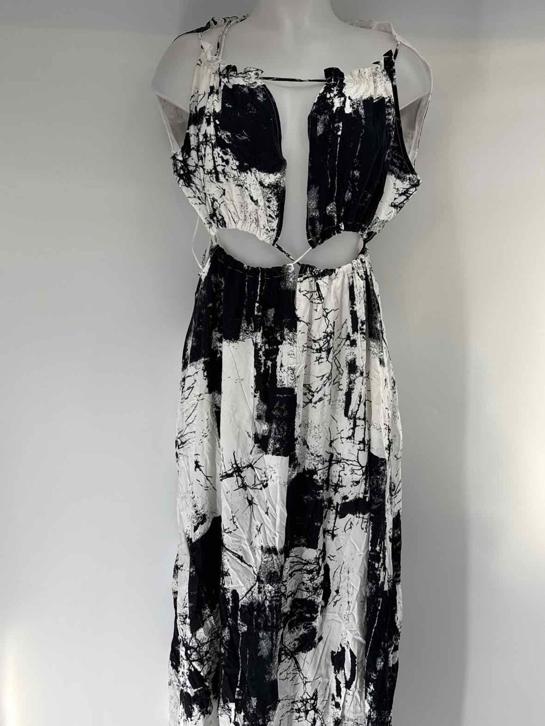 Size M Black Dress