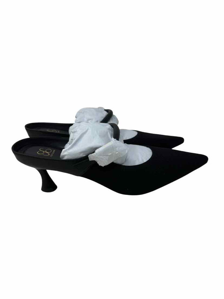 Shoe Size 8.5 Black Pumps