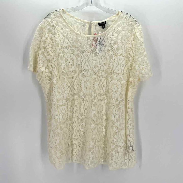 Size 2X Torrid Cream Lace Shirt