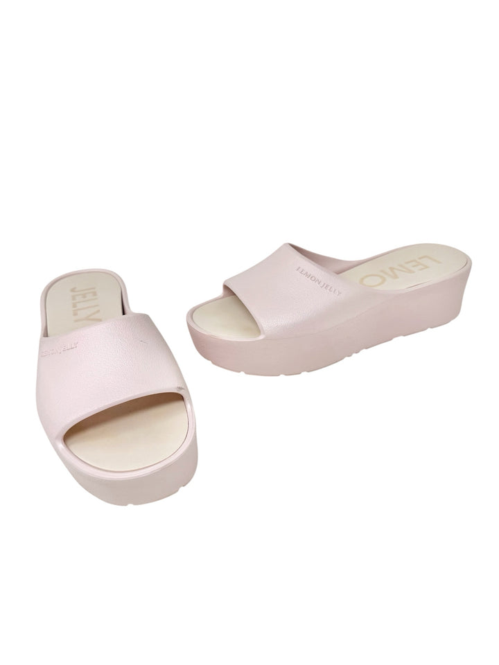 Shoe Size 39 Pale Pink Sandals