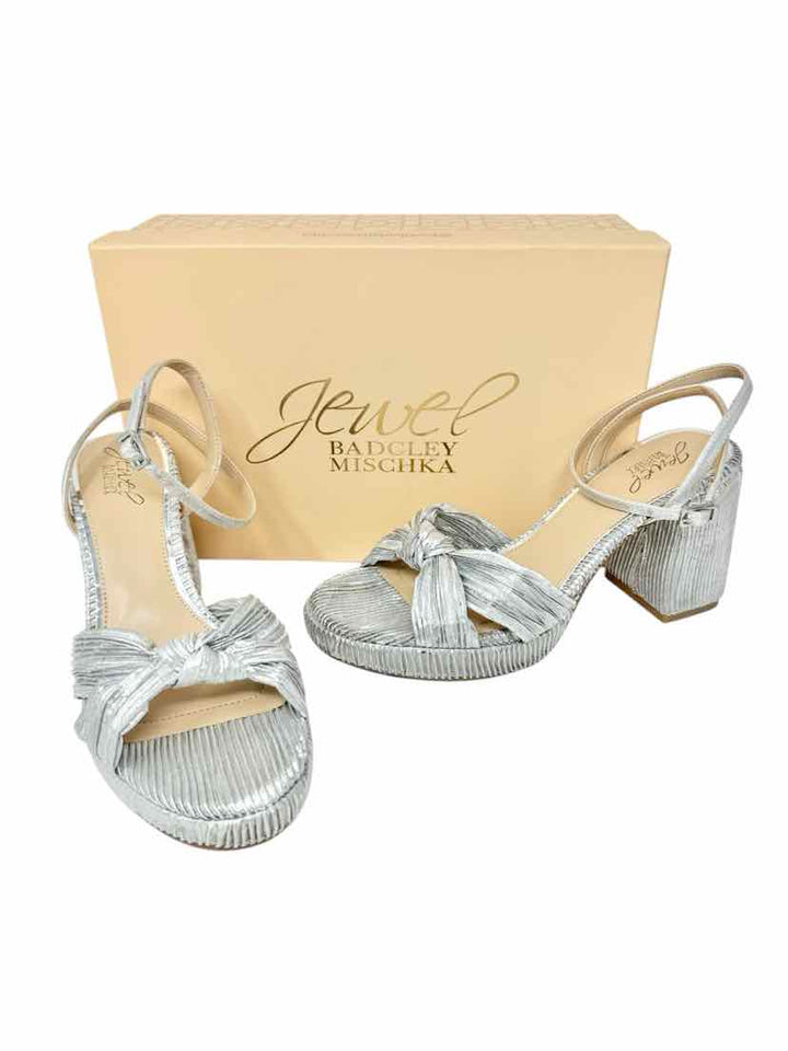 Shoe Size 8 Badgley Mischka Silver Sandals