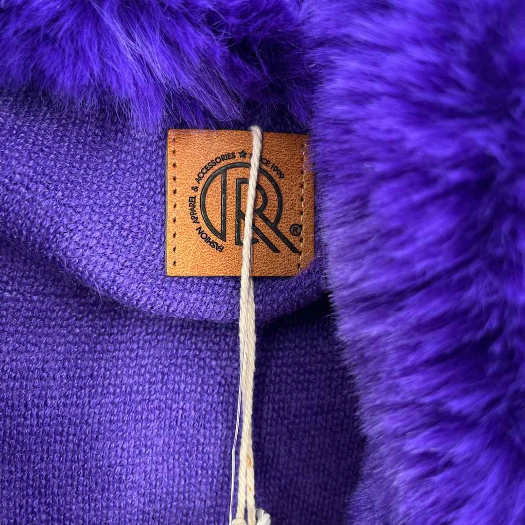 Size L Purple Sweater