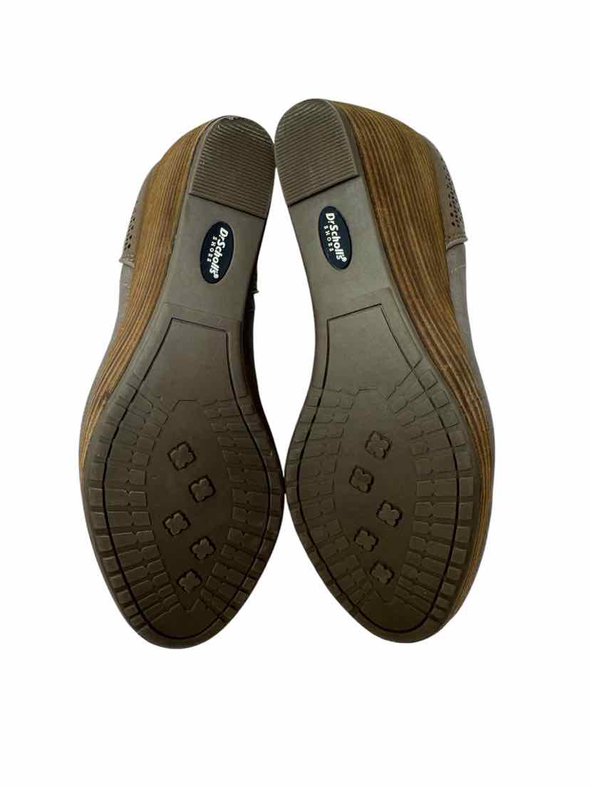 Shoe Size 8.5 dr scholls Gray Boots