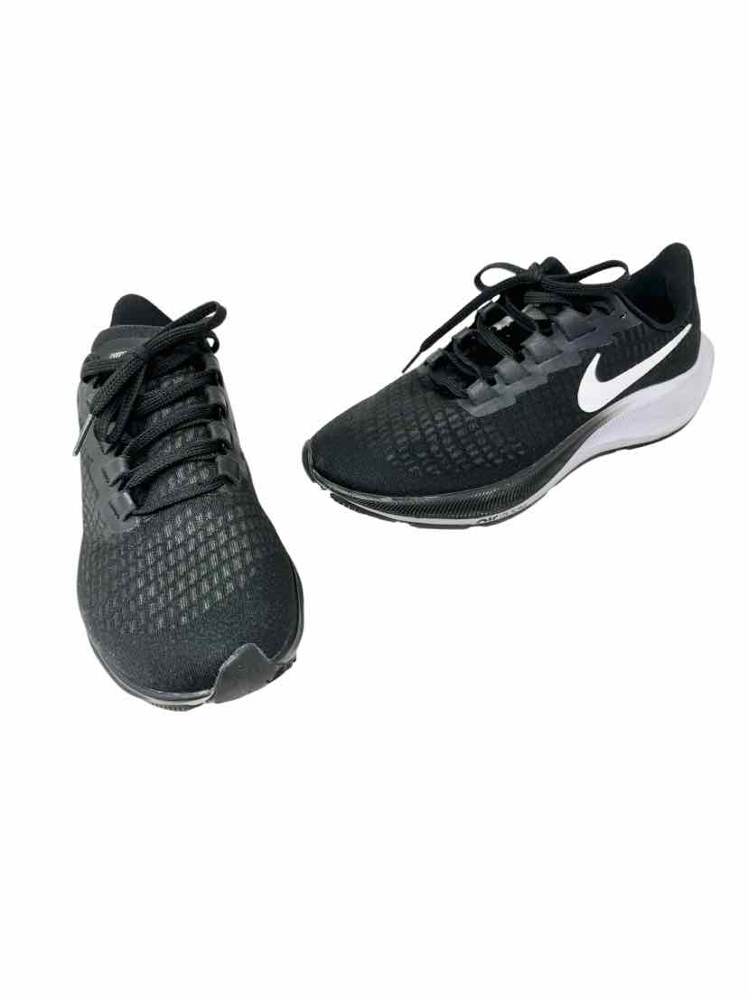 Shoe Size 38 Nike Black Sneakers