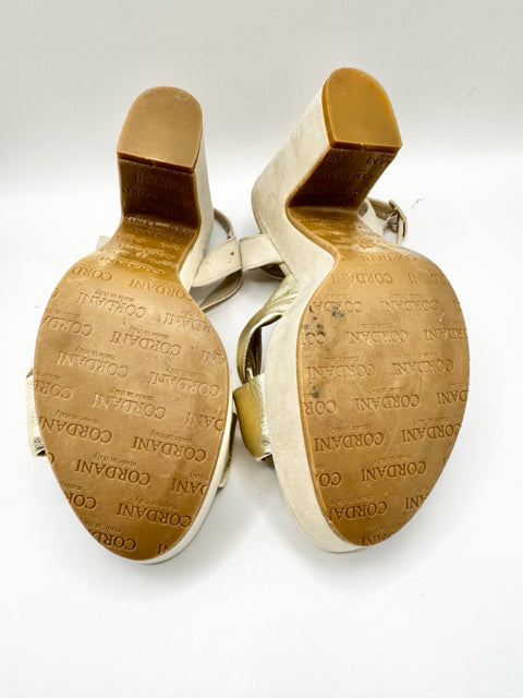 Shoe Size 39 Gold Leather Sandals