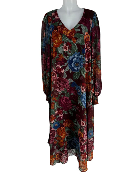 Size M AURA Burgundy Dress
