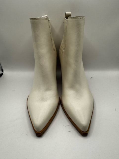 Shoe Size 9 MARC FISHER White Boots