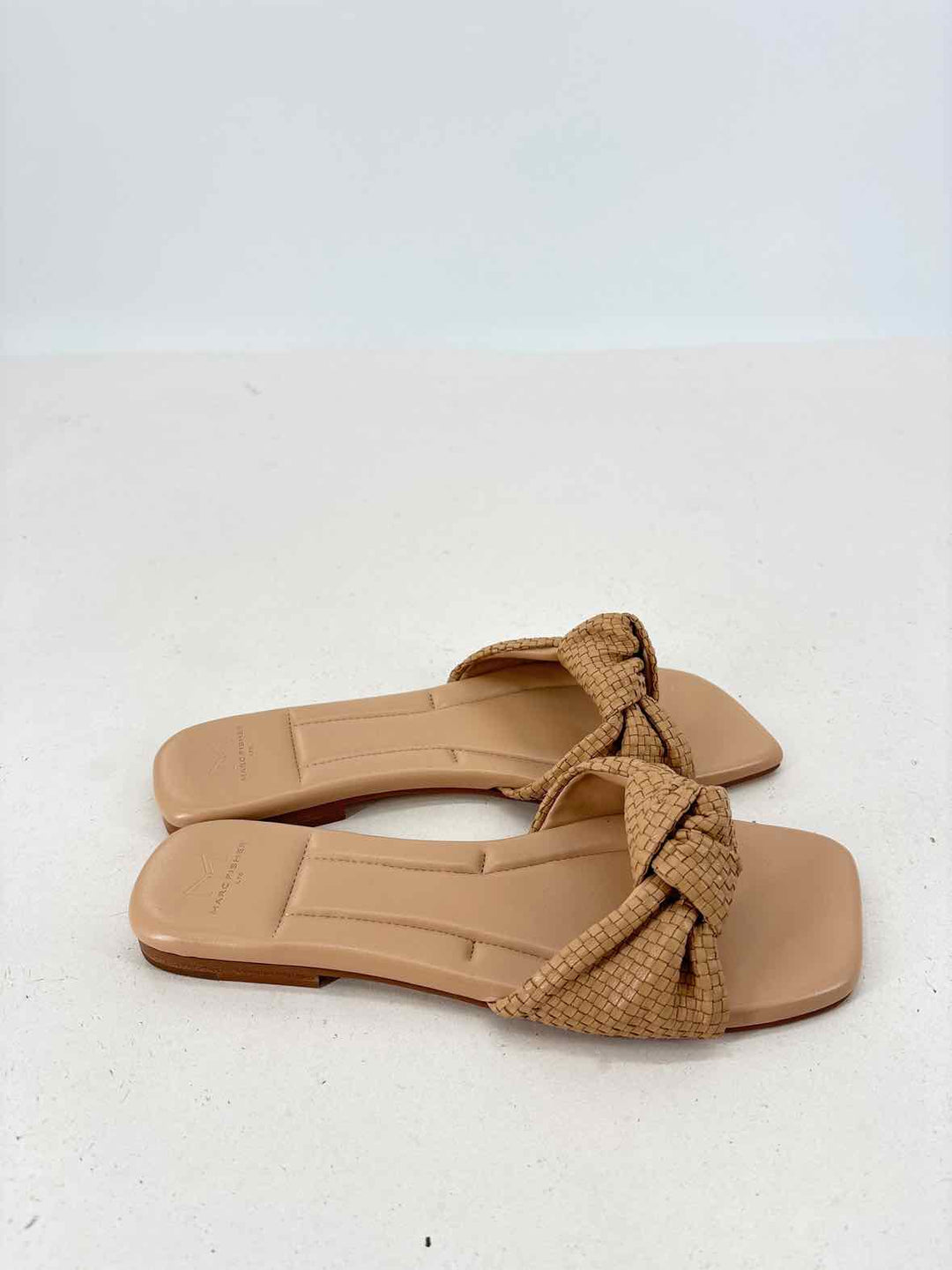 Shoe Size 8 MARC FISHER Tan Sandals
