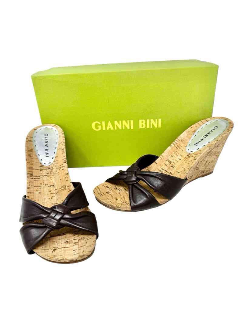 Shoe Size 8.5 Gianni Bini Brown Leather Sandals