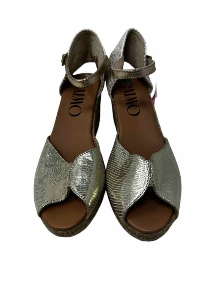 Shoe Size 8 Gold Leather Sandals