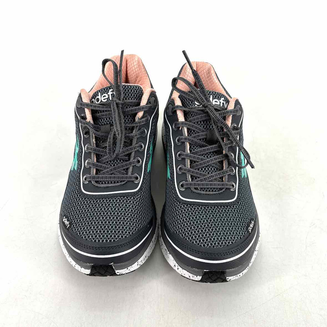 Shoe Size 8.5 Gray Sneakers