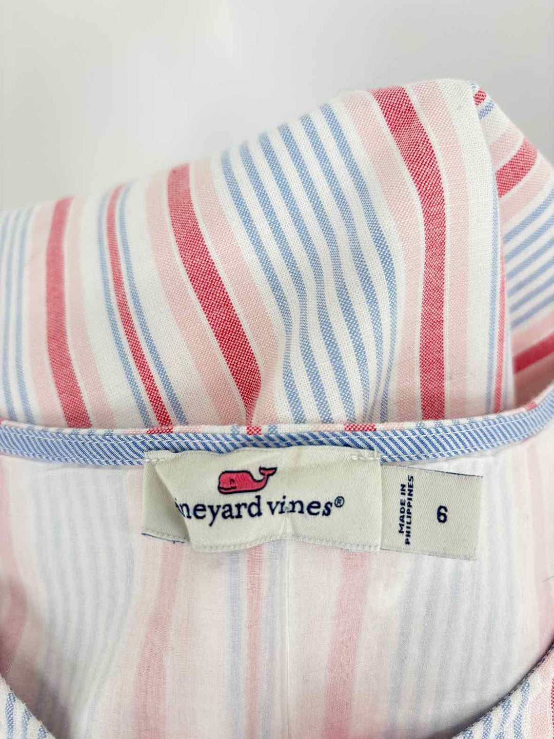 Size M Vineyard Vines PINK PRINT Shirt