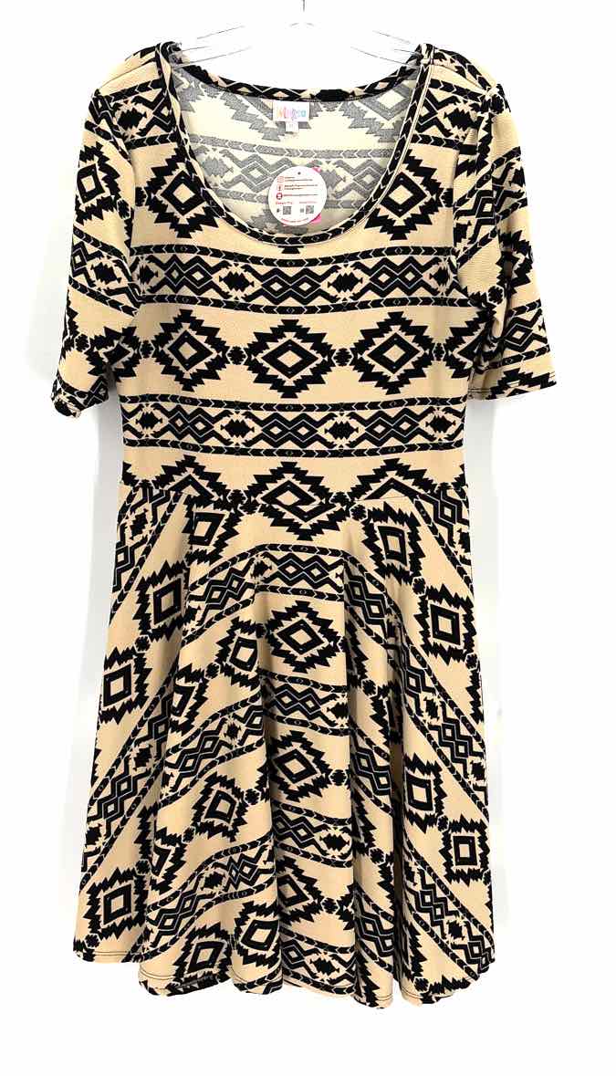 Size XL lularoe Cream Dress