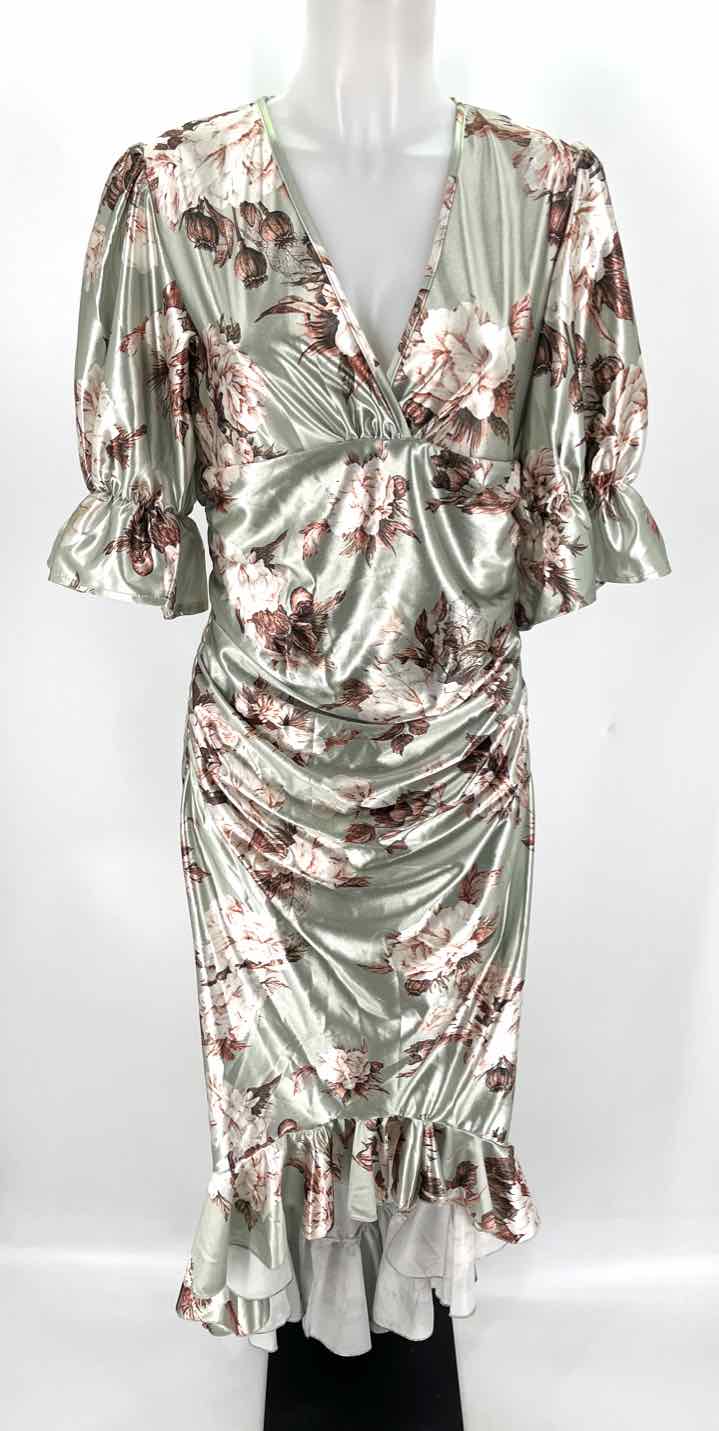 Size L Sage Dress