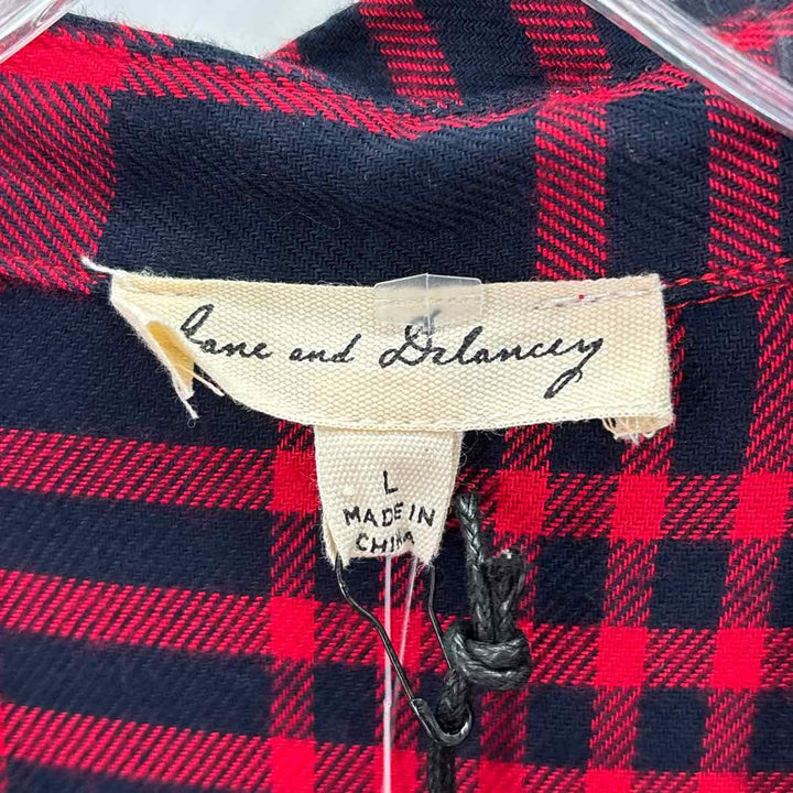 Size L Jane & Delaney Red Print Shirt