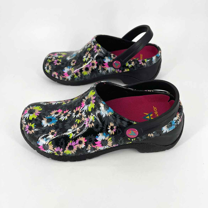 Shoe Size 5 Black Clogs