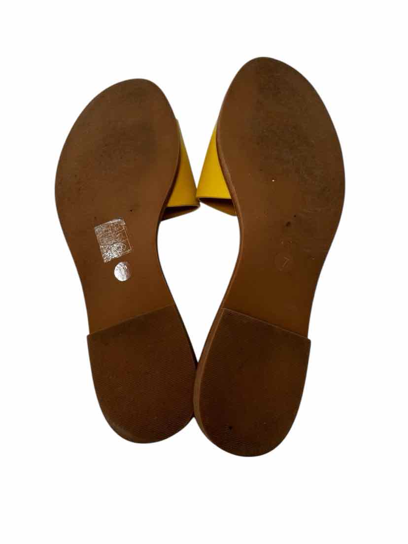 Shoe Size 7 Tory Burch Yellow Leather Sandals