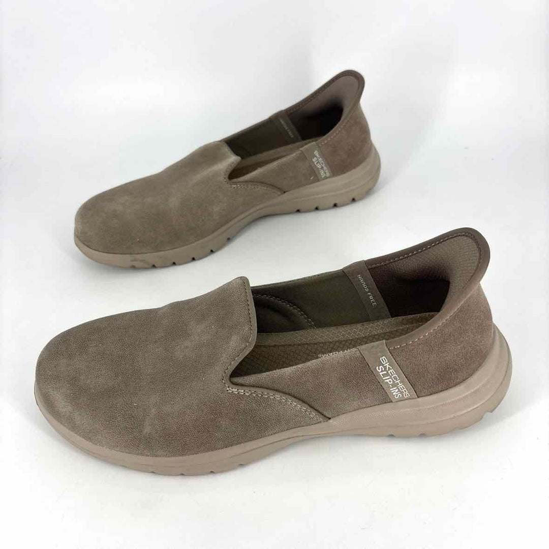 Shoe Size 8 Sketchers Tan Flats