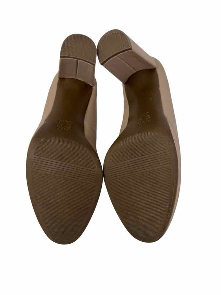 Shoe Size 7.5 Naturalizer Beige Heels