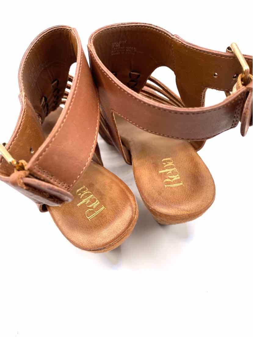Shoe Size 7 REBA Tan Sandals