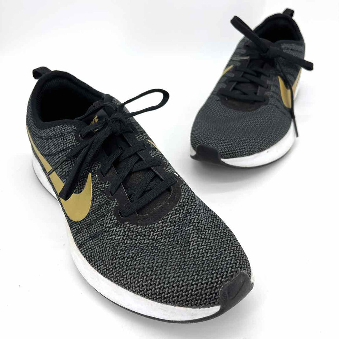 Shoe Size 8.5 Nike Black Knit Sneakers