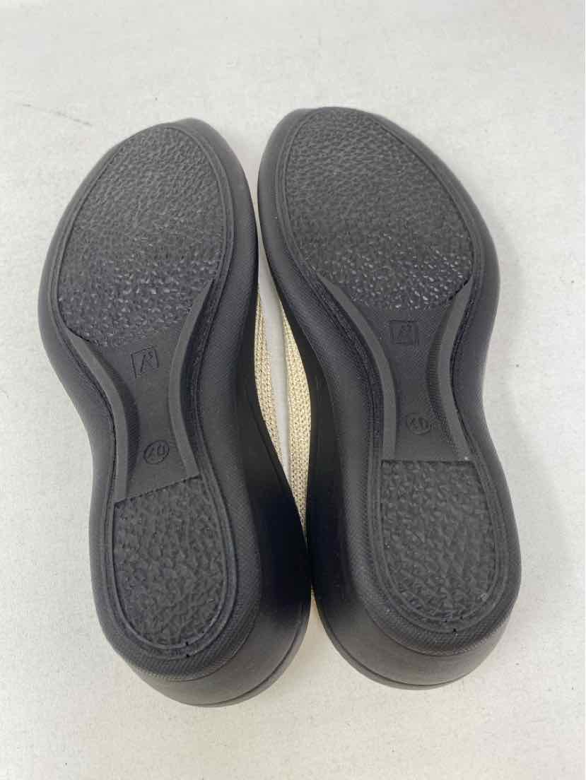 Shoe Size 40 Tan Flats