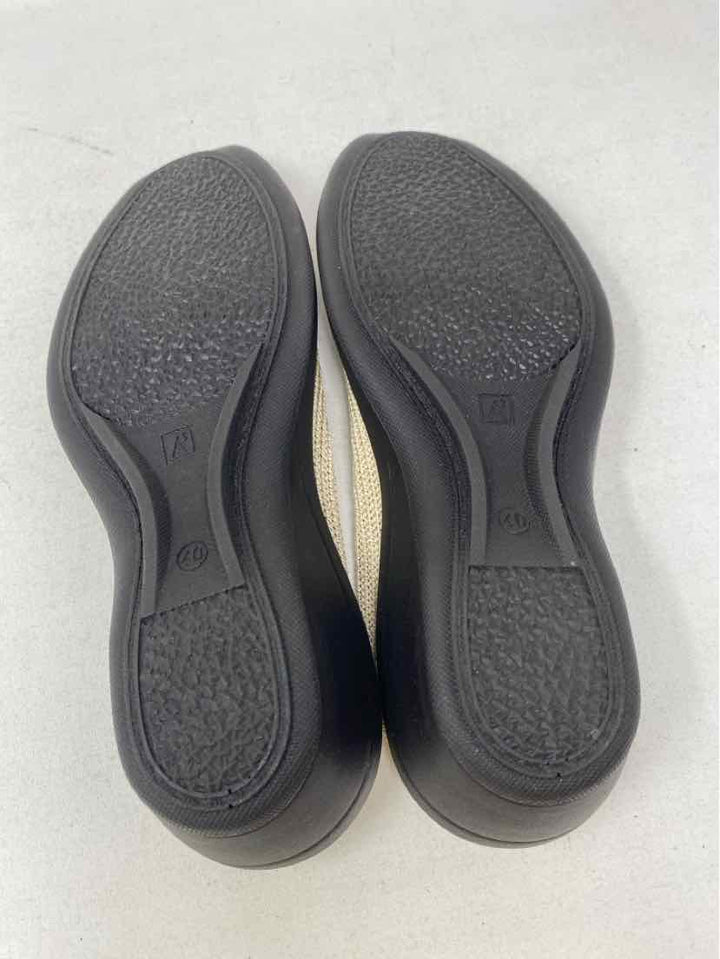 Shoe Size 40 Tan Flats
