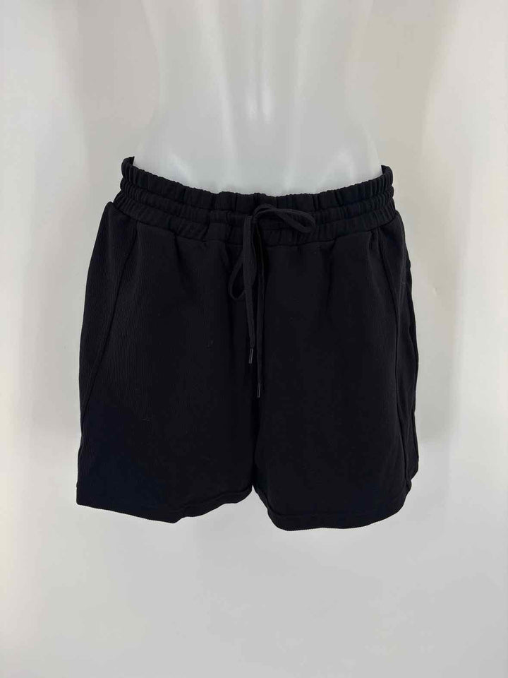 Size L ZELLA Black Shorts