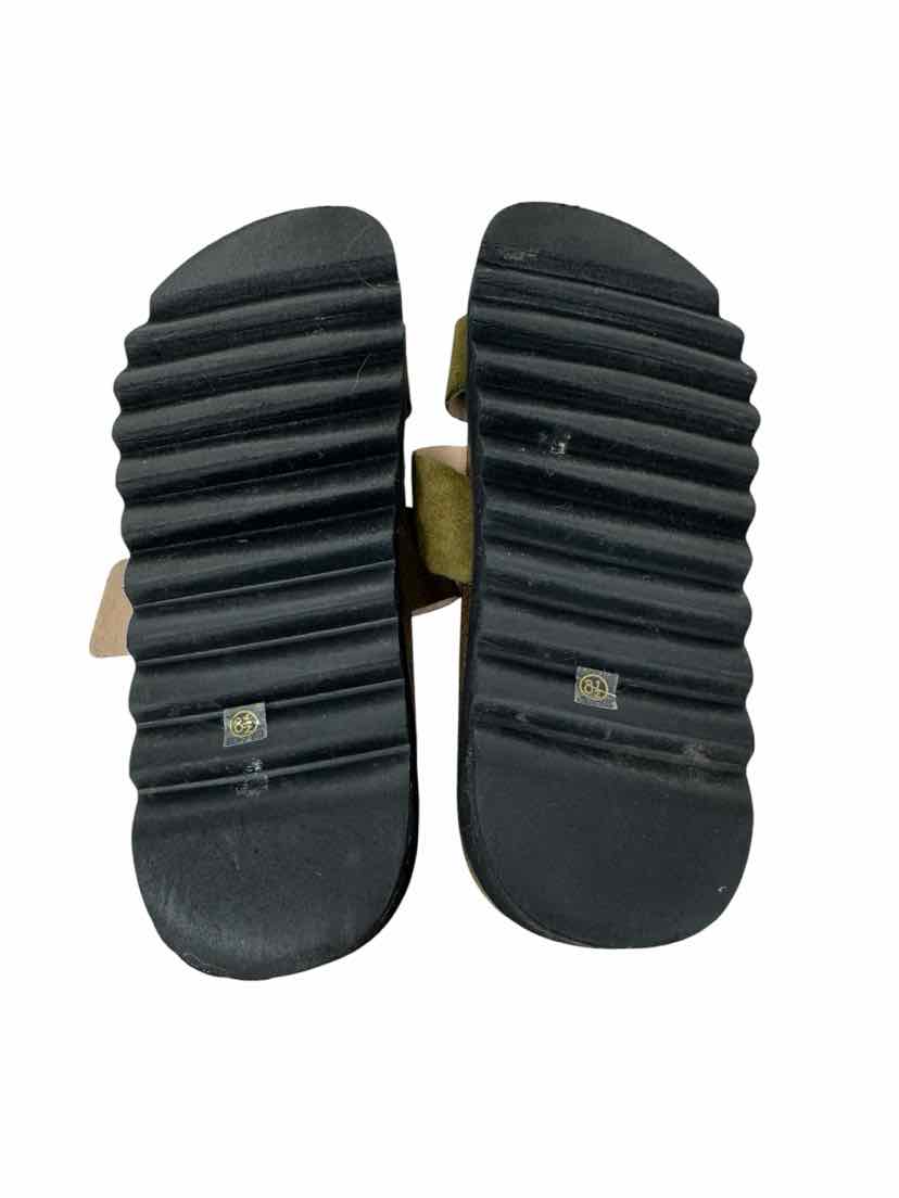 Shoe Size 8.5 Olive Sandals