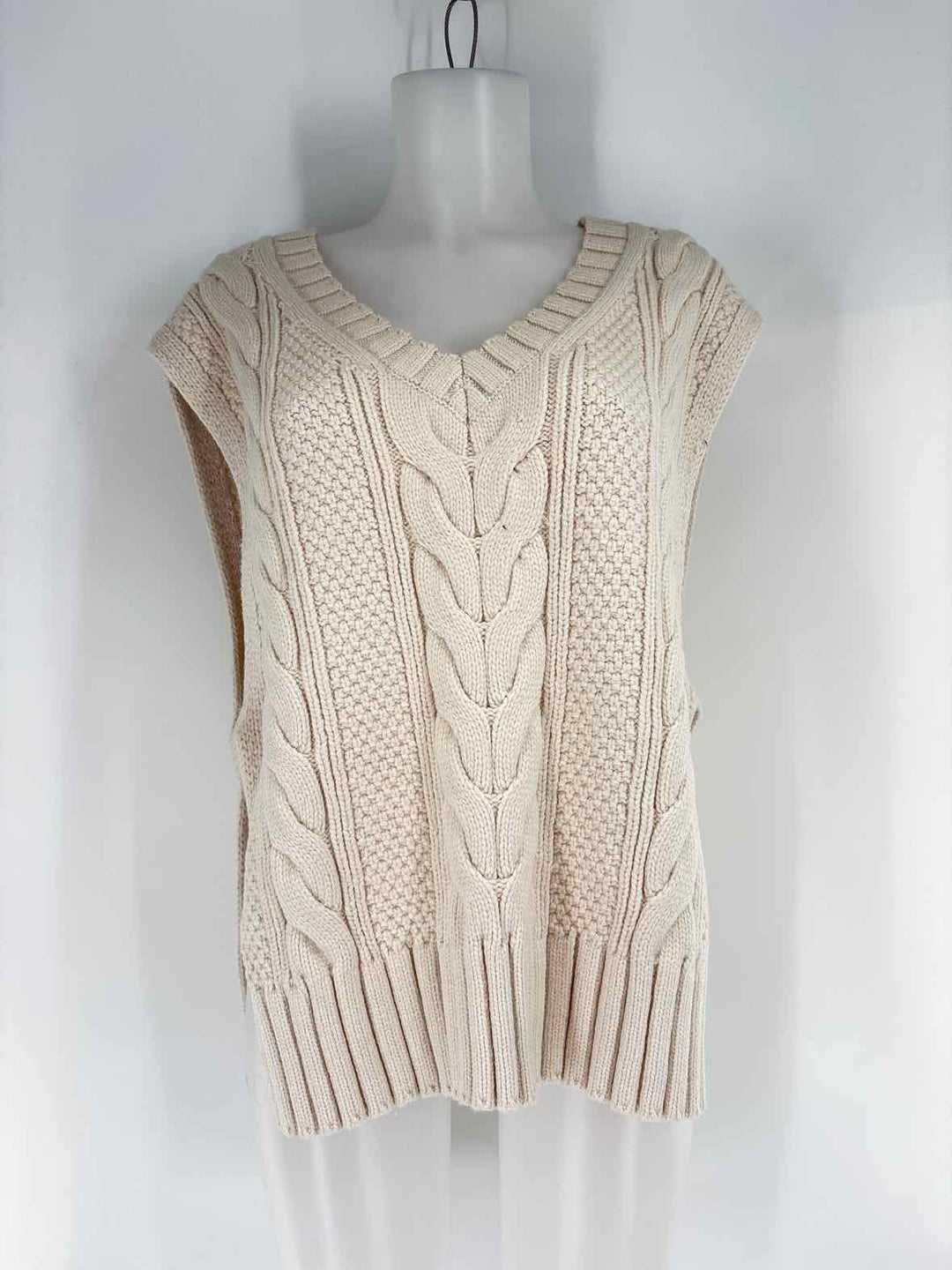 Size M/L Banana Republic Ivory Knit Sweater