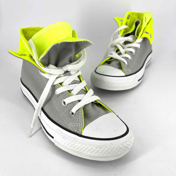 Shoe Size 7 Converse Multi-Color Canvas Sneakers