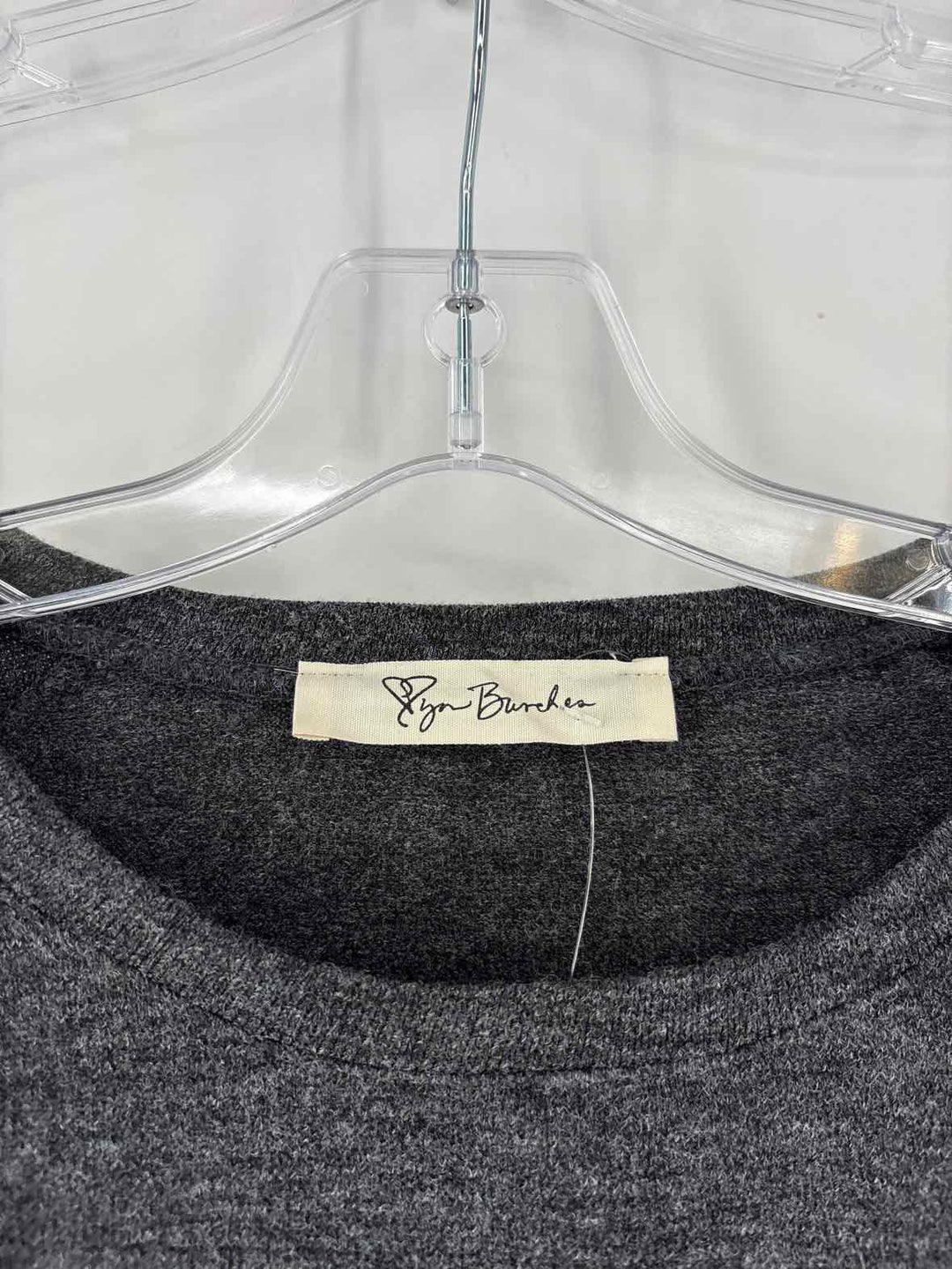 Size L Gray Sweater