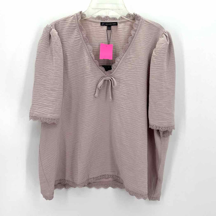 Size L Adrianna Papell Blush Shirt