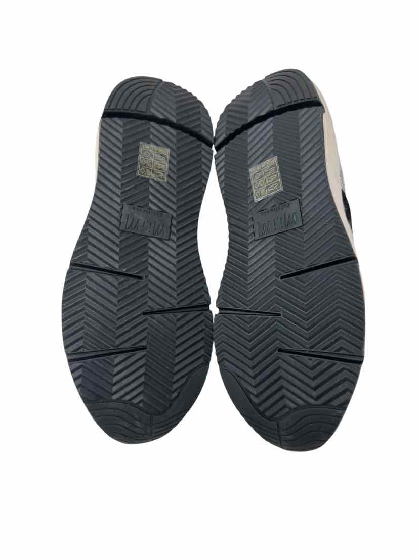 Shoe Size 9 Multi-Color Sneakers