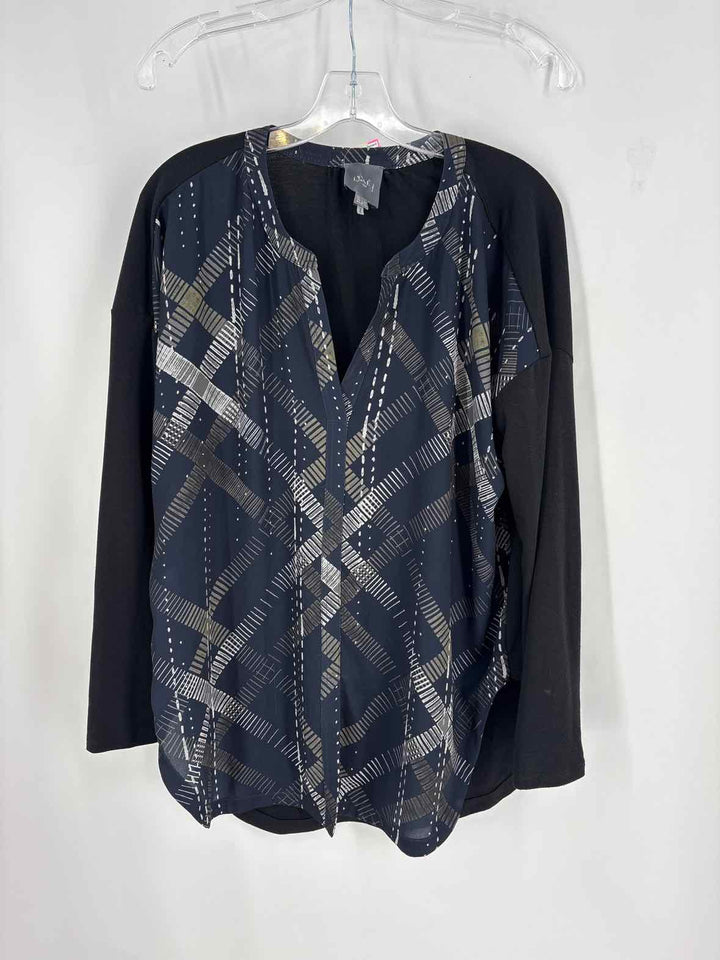 Size M LYSSE Navy Print Shirt