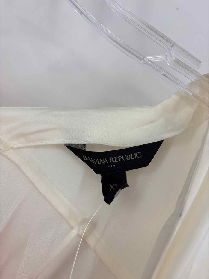 Size L Banana Republic Cream Shirt