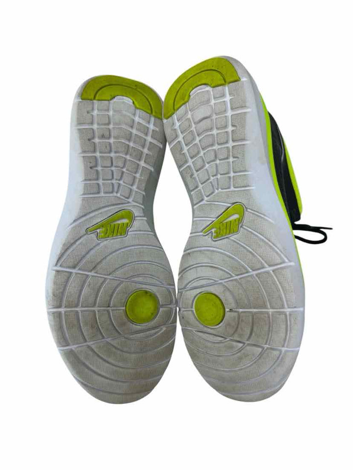 Shoe Size 38.5 Nike Gray Sneakers