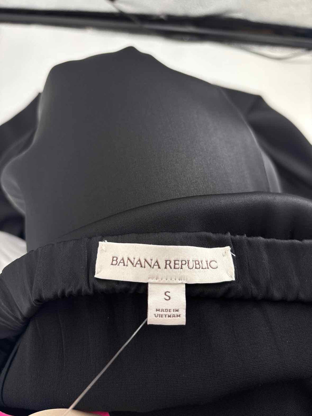 Size S Banana Republic Black Silk Skirt