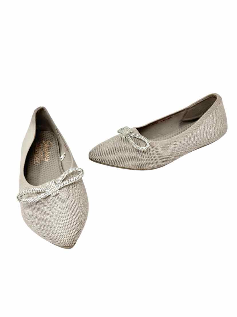 Shoe Size 7.5 Sketchers Silver Flats