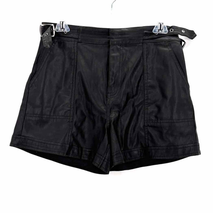 Size 4 SOFIA VERGARA Black Shorts
