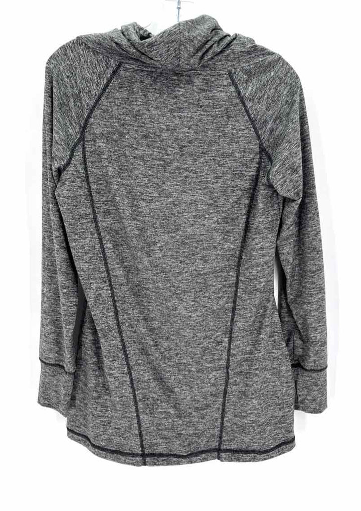 Size M Black/White Shirt