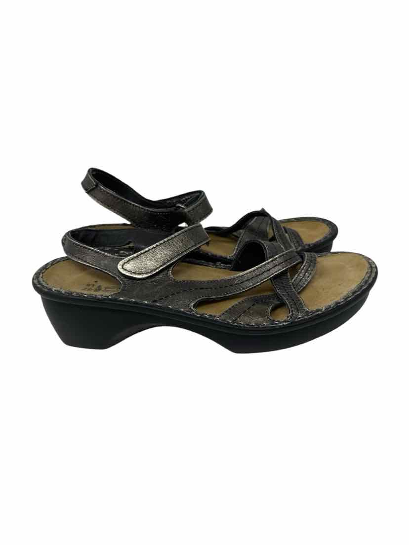 Shoe Size 37 NAOT Gold Sandals