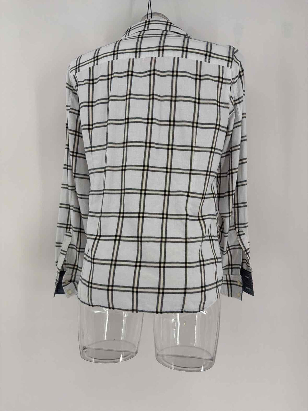 Size M TOMMY HILFIGER White Shirt