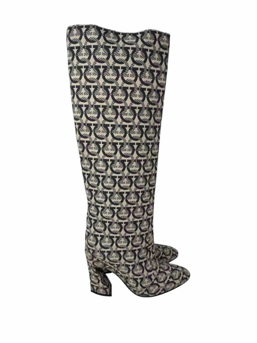 Shoe Size 6.5 SALVATORE FERRAGAMO Cream Boots