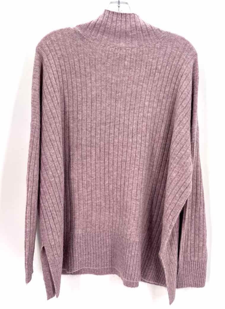 Size L LOFT Lavender Knit Sweater