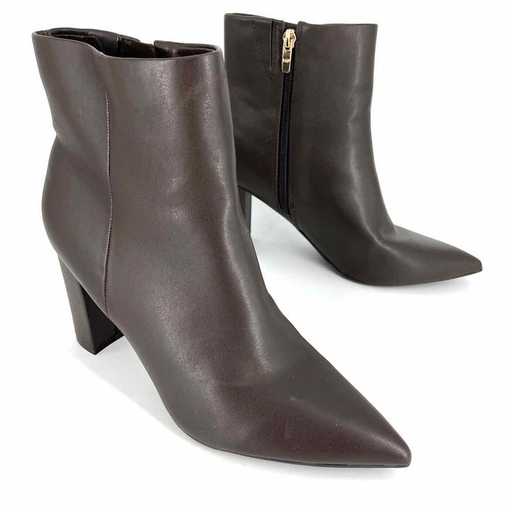Shoe Size 9.5 MARC FISHER Brown Boots