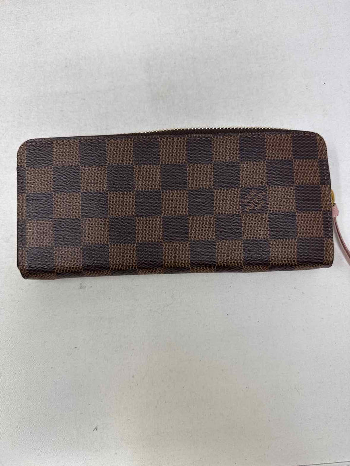 Louis Vuitton Luxury - Wallet