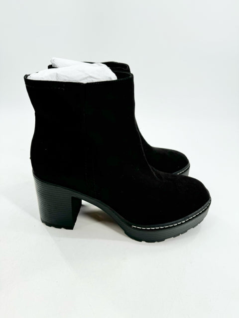 Shoe Size 12 Torrid Black Boots