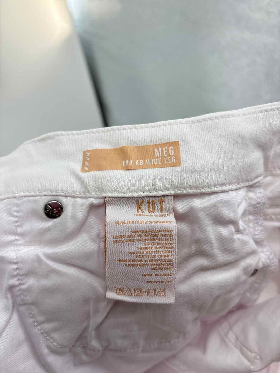 Size 6 KUT White Pants