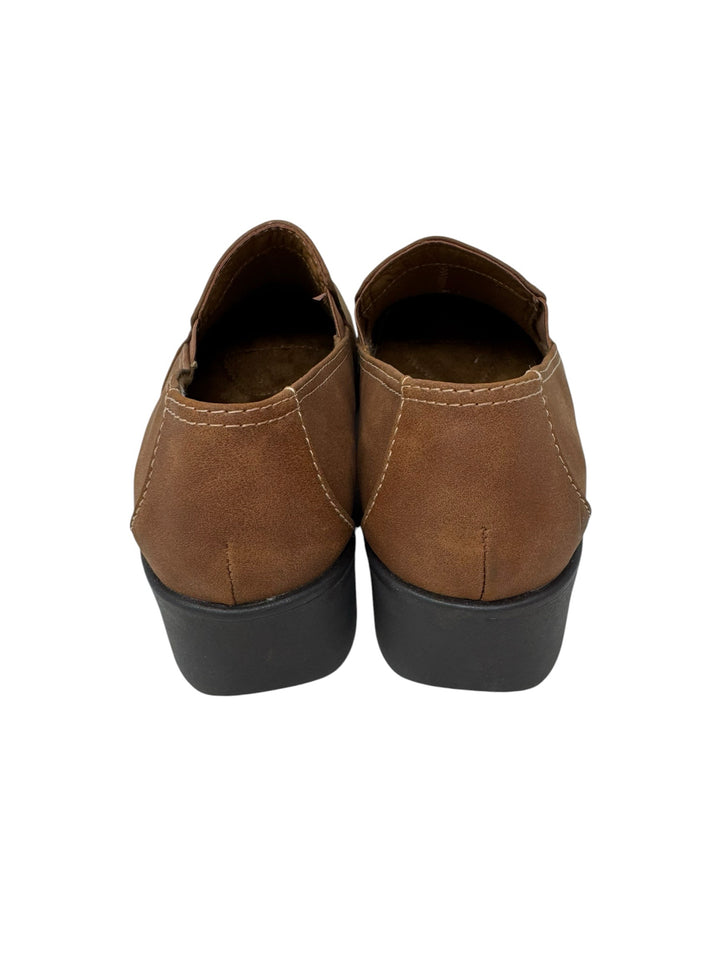 Shoe Size 7.5 SOFFT Brown Loafers